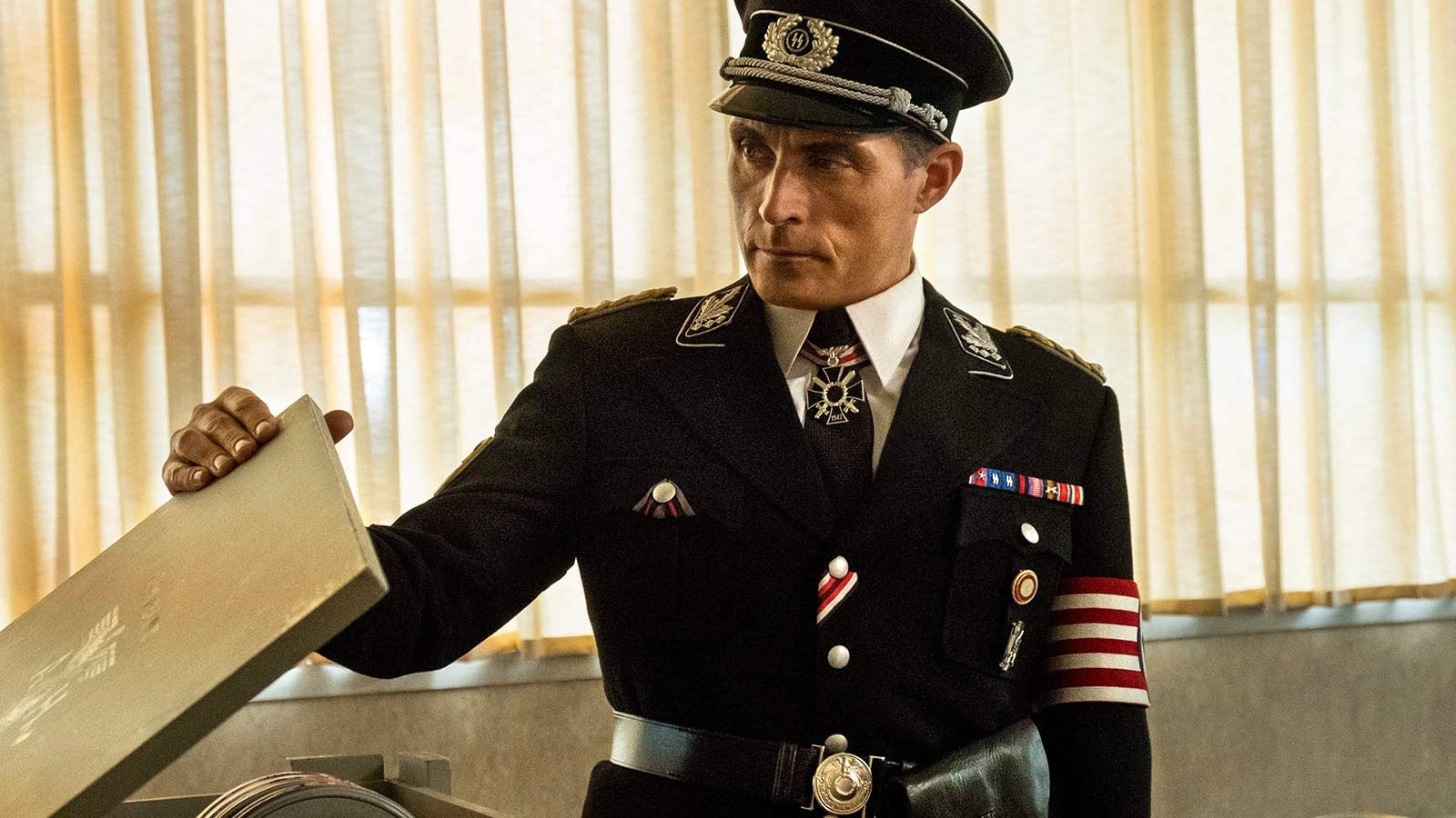 Image The Man in the High Castle (2015) 1