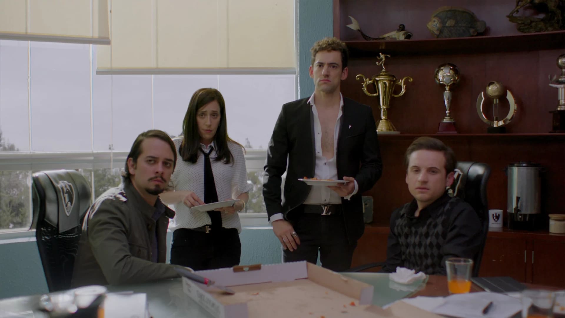 Image Club de Cuervos (2015) 1